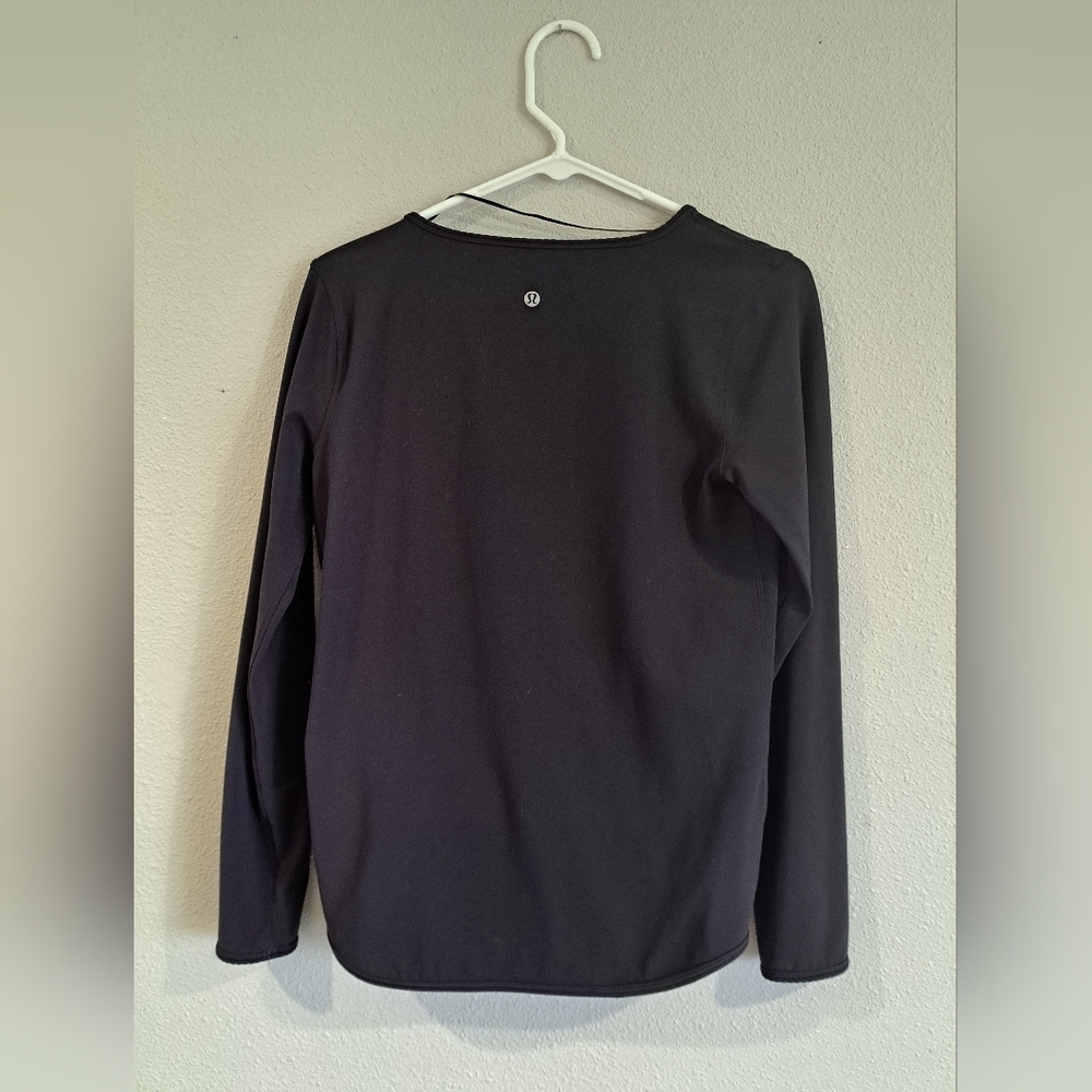 Lululemon black Full Freedom Long Sleeve surplice top size 2 - Picture 6 of 7